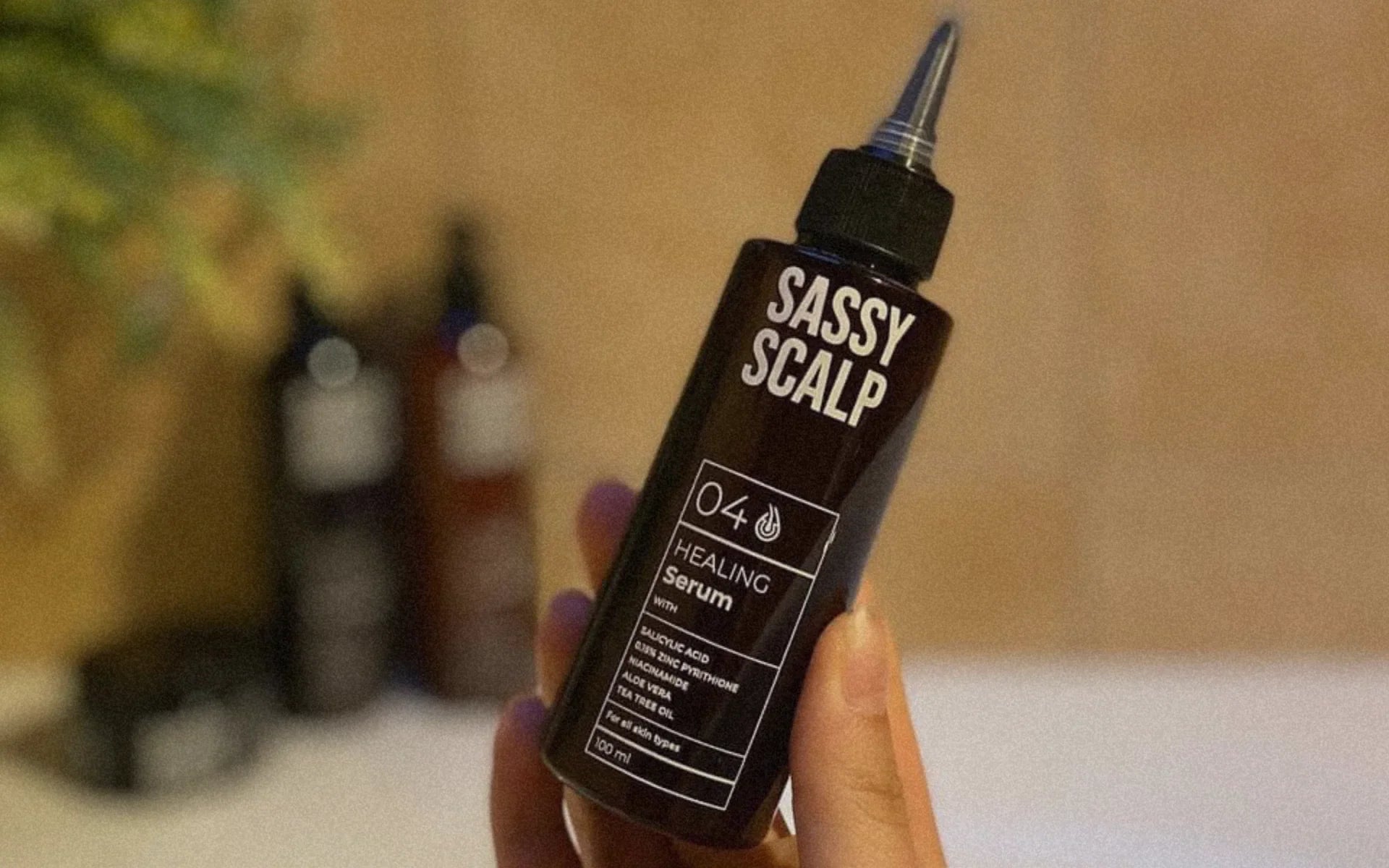 Why Scalp Serum is Your Ultimate Ally Against Flakes & Dry Scalp